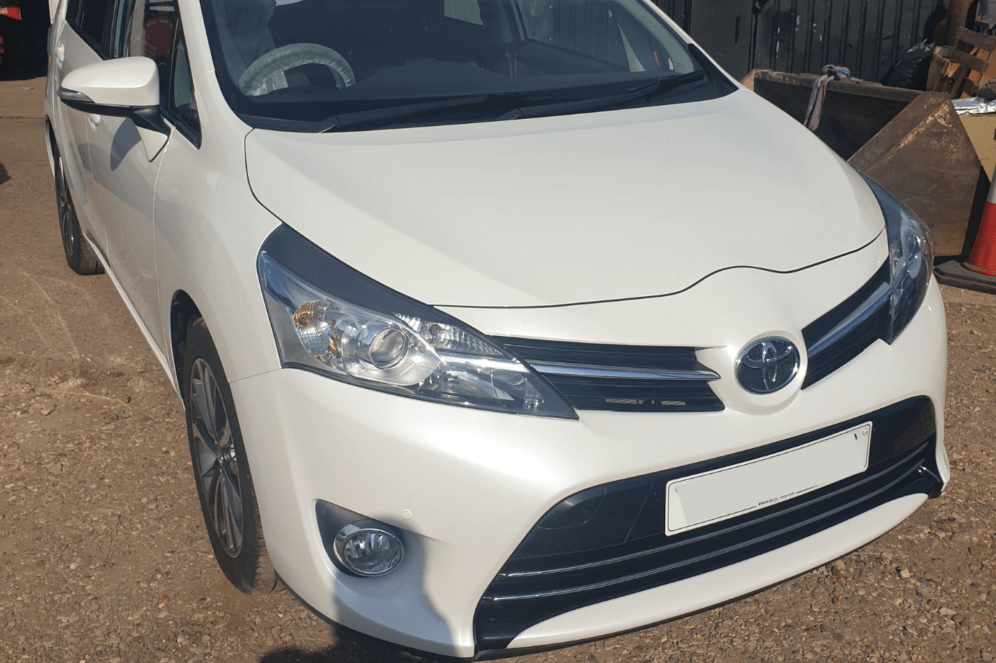 Pearl white paint for this Toyota Car Magic